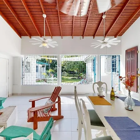 Kismet Garden Cottages - Dover Beach